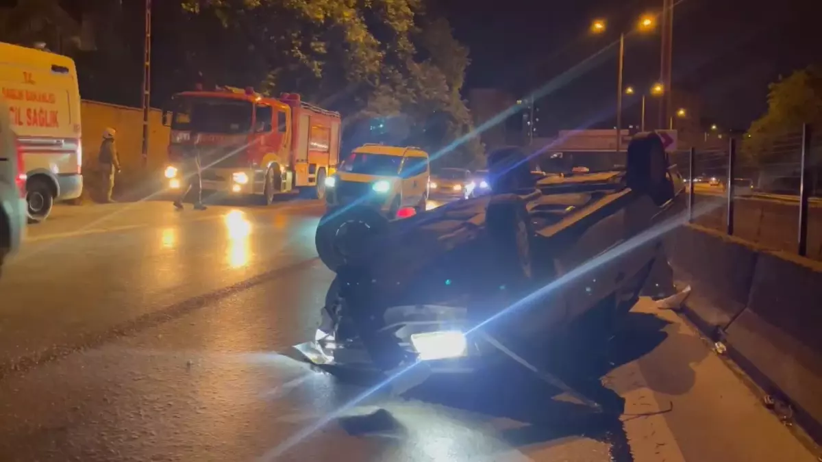 Kartal'da Takla Atan Araçta İki Yaralı