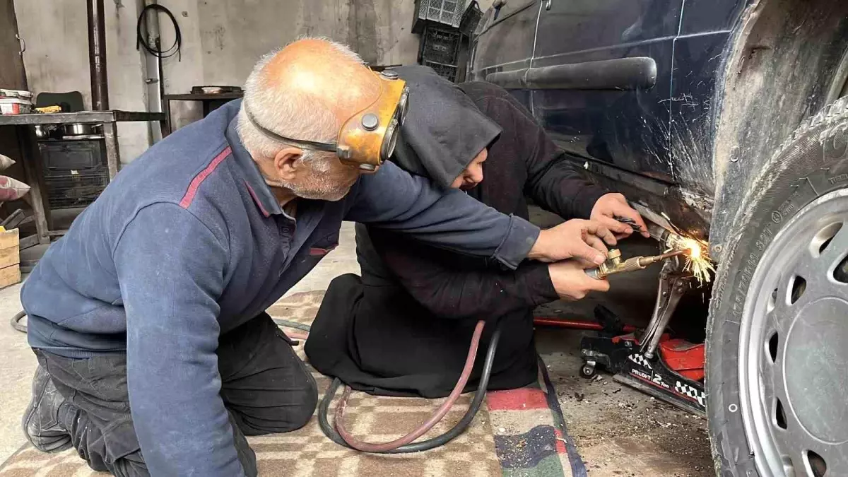 Hatice Kırlangıç: Eşinin Dağı Gibi Arkasında