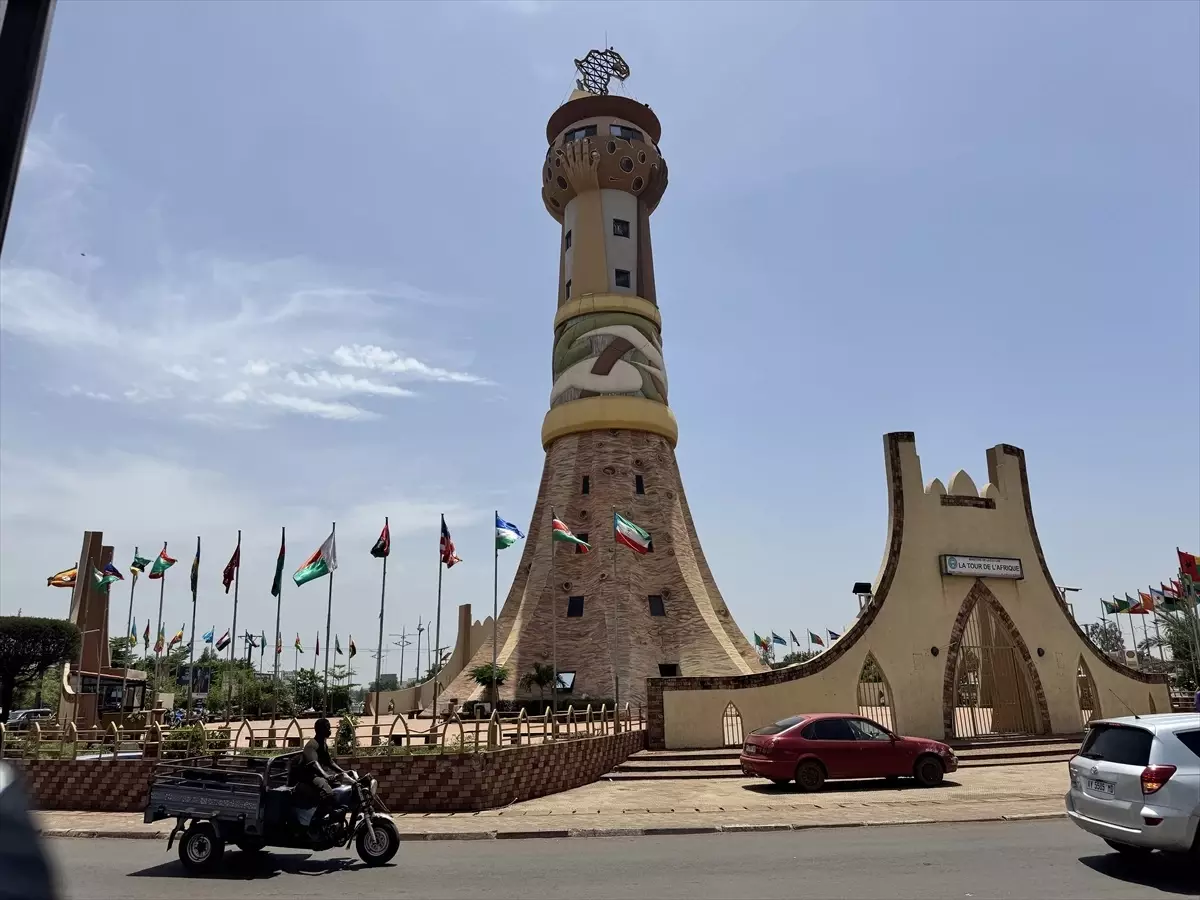 Tour Afrika: Birlik ve Dayanışmanın Sembolü