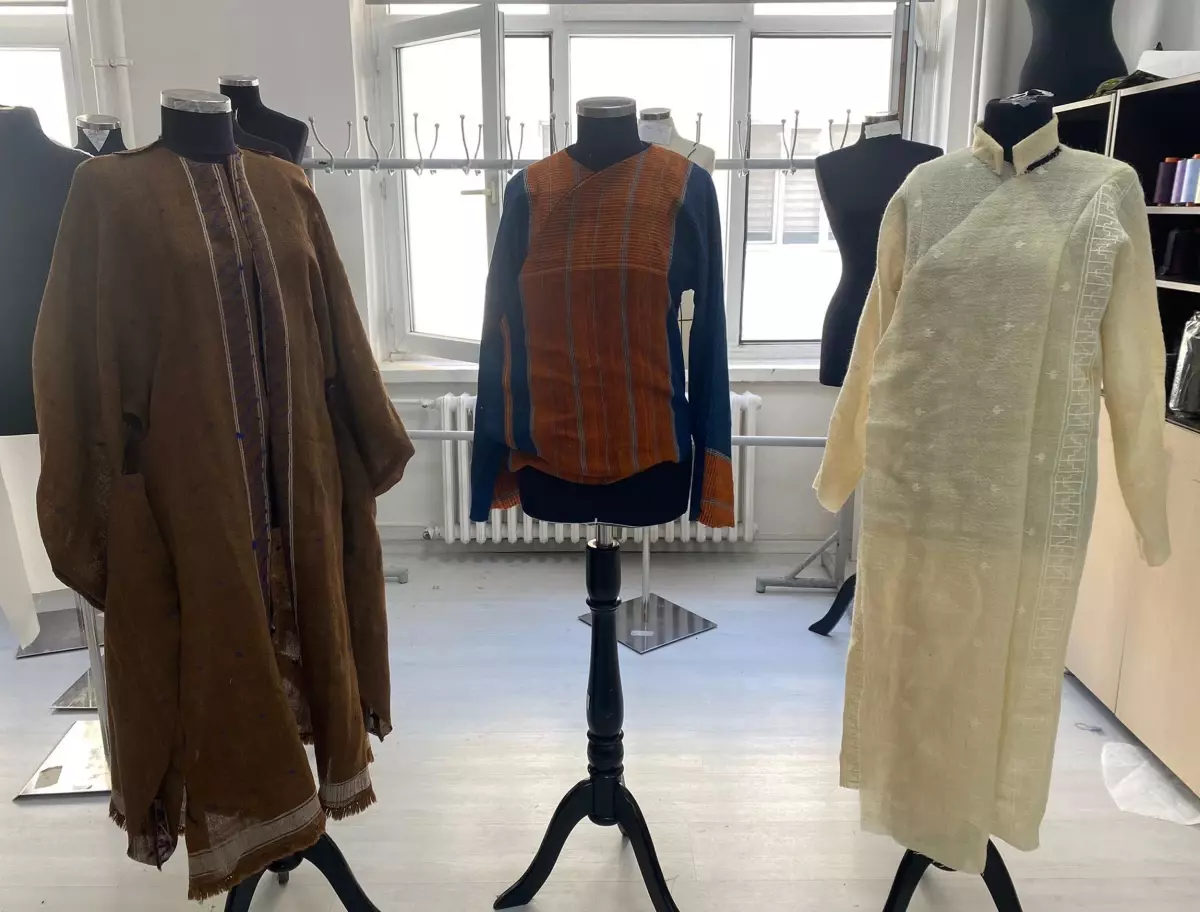 Geleneksel Kumaşlar Modern Tasarıma Dönüşüyor