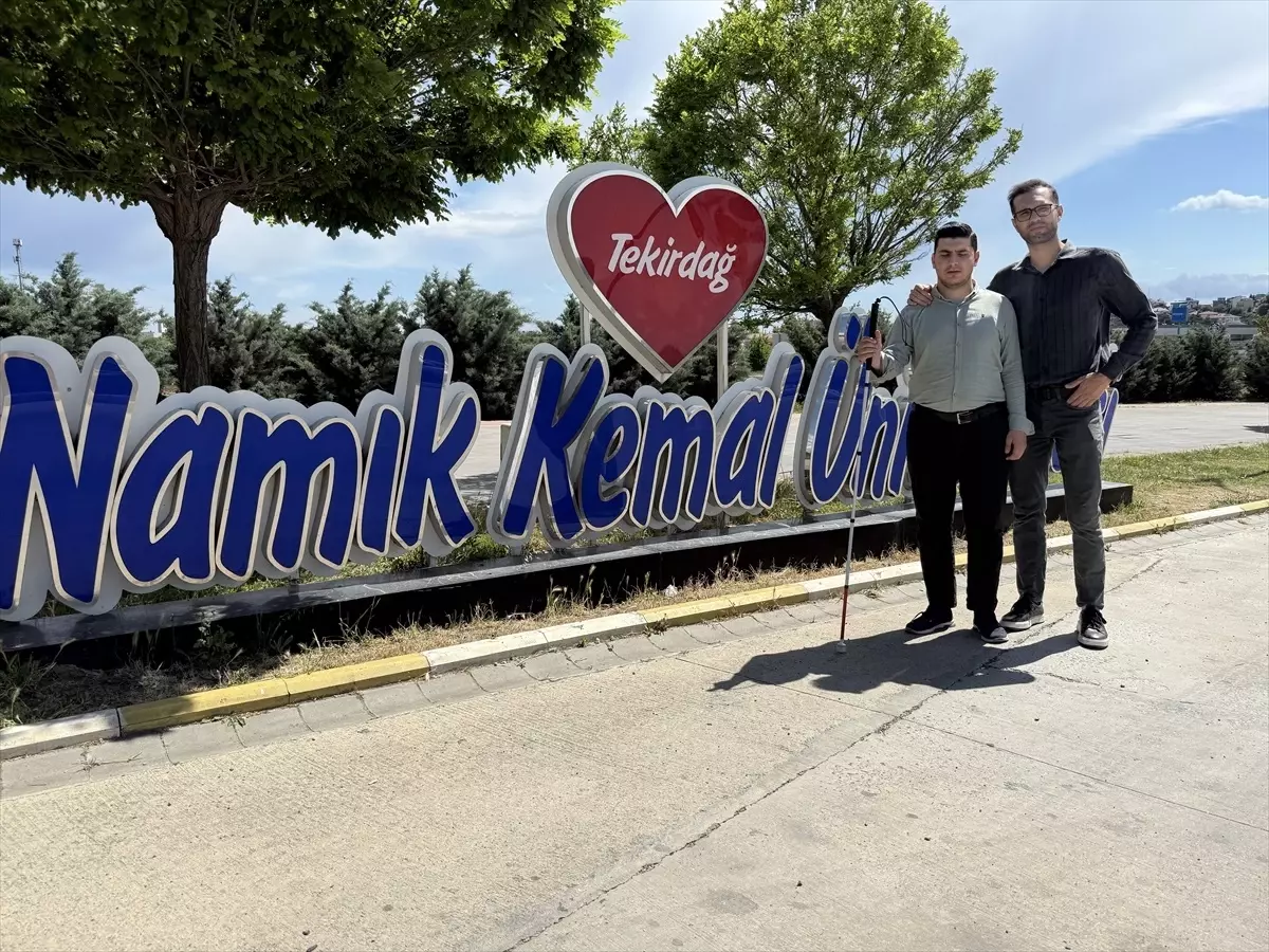 Görme Engelli Efe'nin Vaizlik Hayali