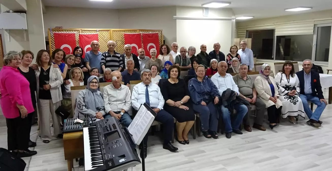 Tunçbilek Lisesi'nin İlk Mezunları 50. Yılını Kutladı
