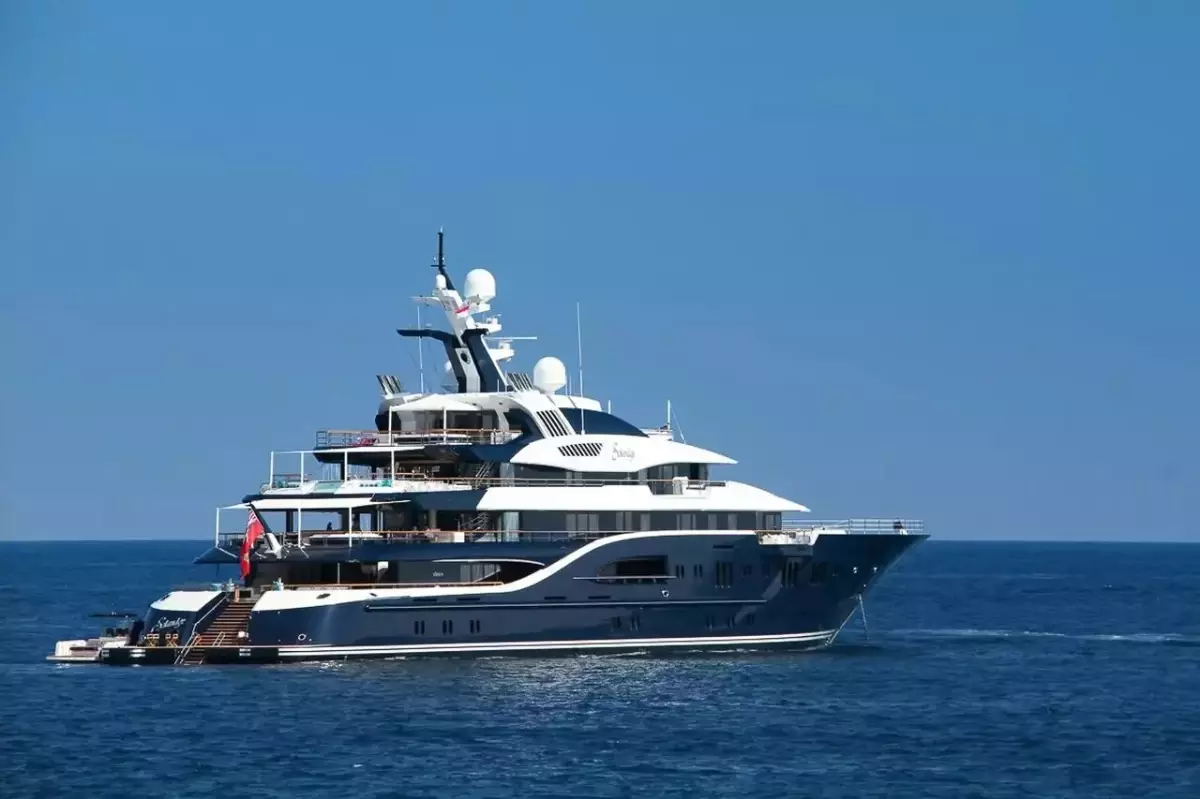Fethiye'de Ultra Lüks Yat Solandge Demir Attı