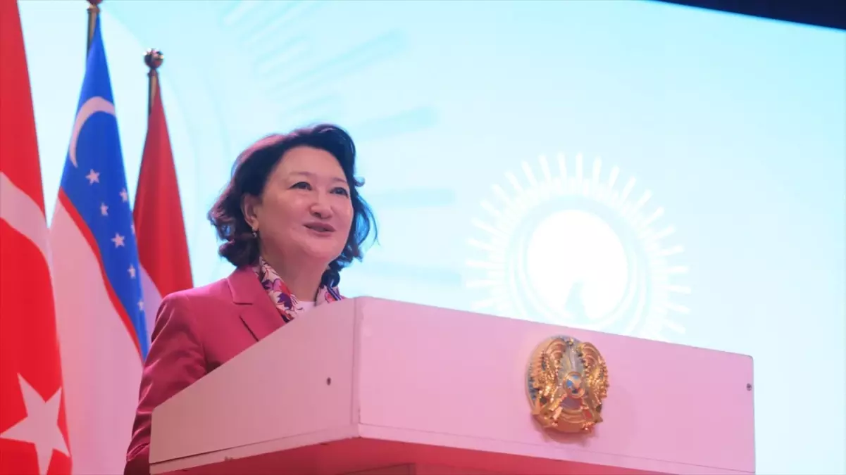 Türk Dünyası Mimarları Sempozyumu Türkistan'da
