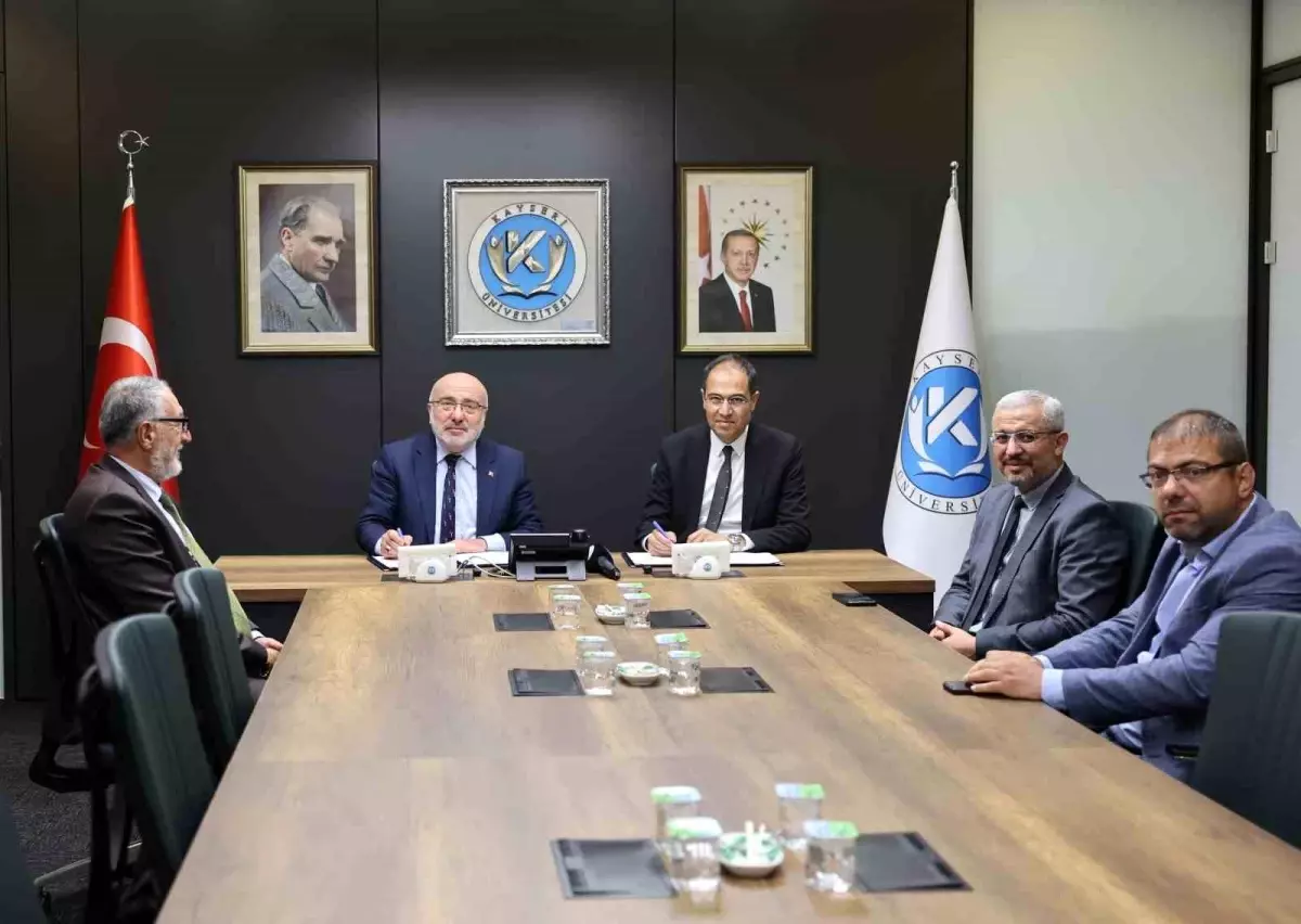 KAYÜ ve İl Sağlık Müdürlüğü'nden İş Birliği Protokolü
