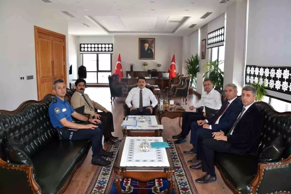 YKS Öncesi Güvenlik ve Hazırlık Toplantısı Karapınar'da Gerçekleştirildi
