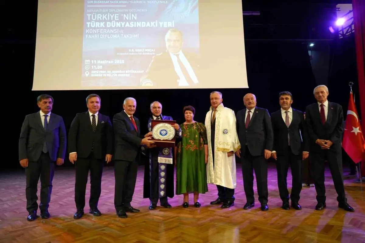 Arnavut Büyükelçi Genji Mucaj'a Fahri Doktora Tevdi Edildi