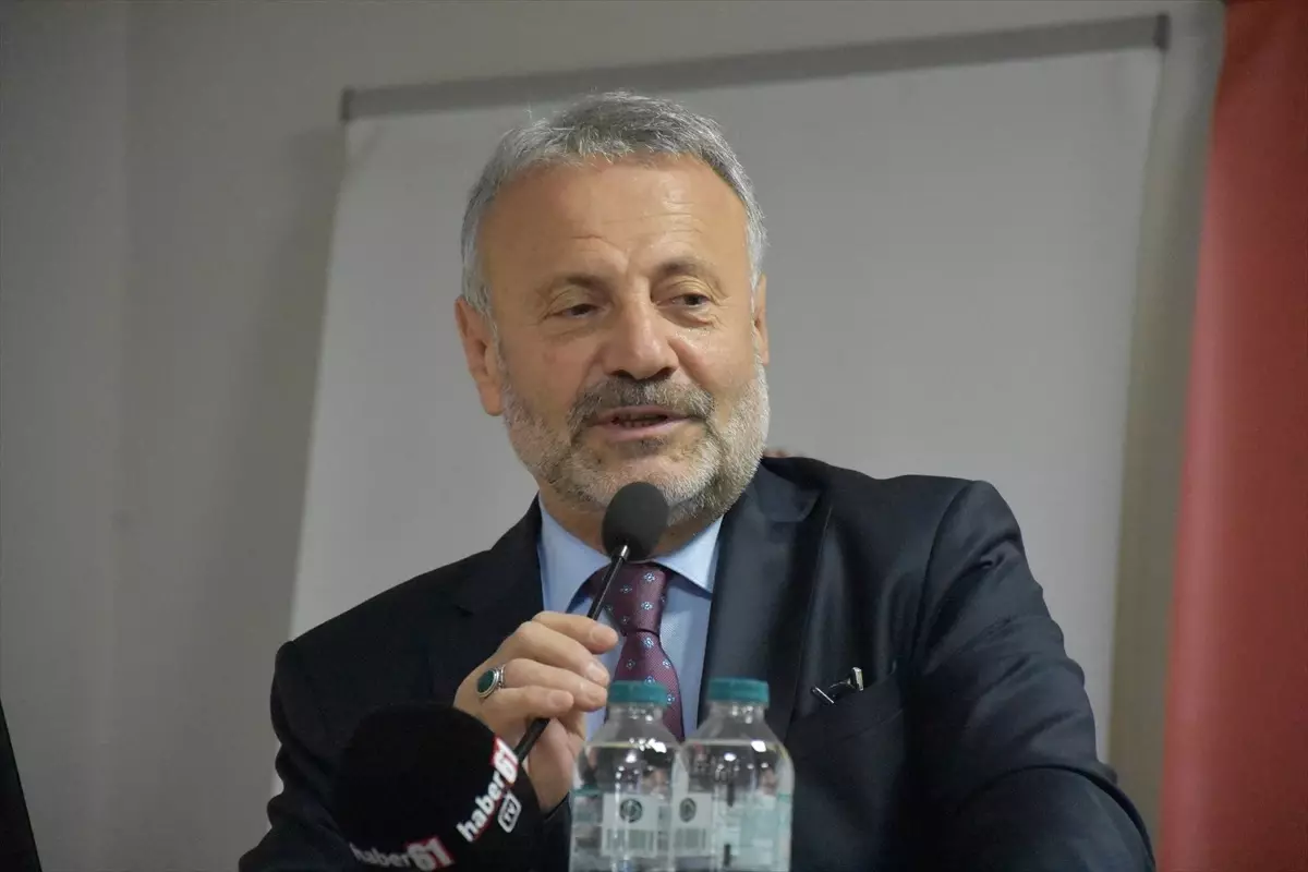 Trabzon'da Karekodlu Sağlık Bileklikleri Dağıtıldı