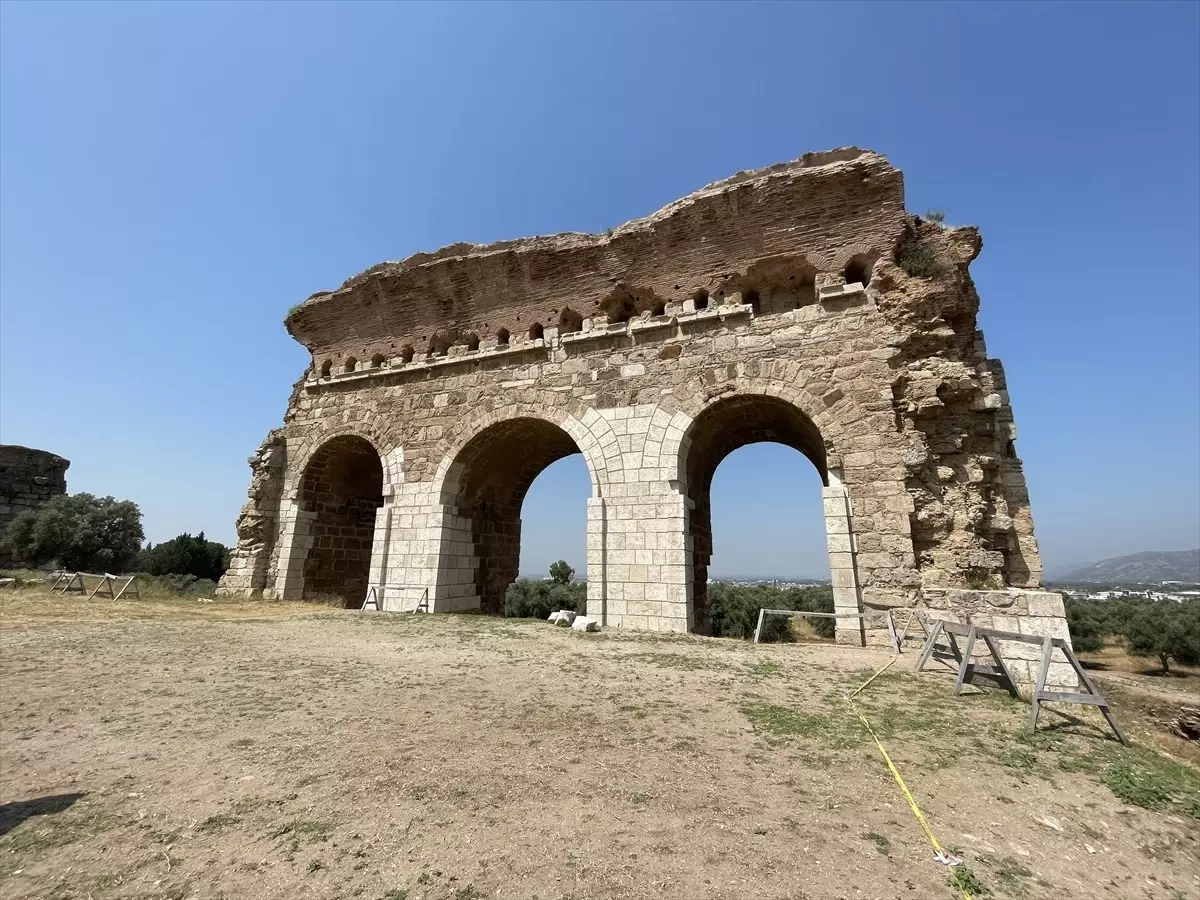 Tralleis Antik Kenti Ağustos'ta Açılıyor