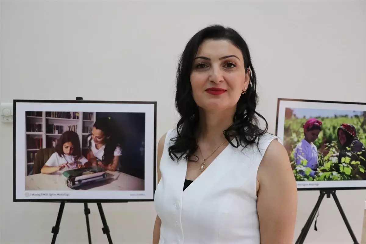 Gölgedeki Rehberler Sergisi Açıldı
