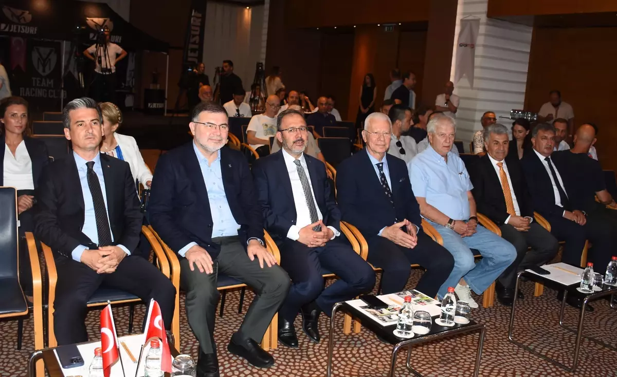 İzmir, Dünya Motosurf Şampiyonası'na Ev Sahipliği Yapacak