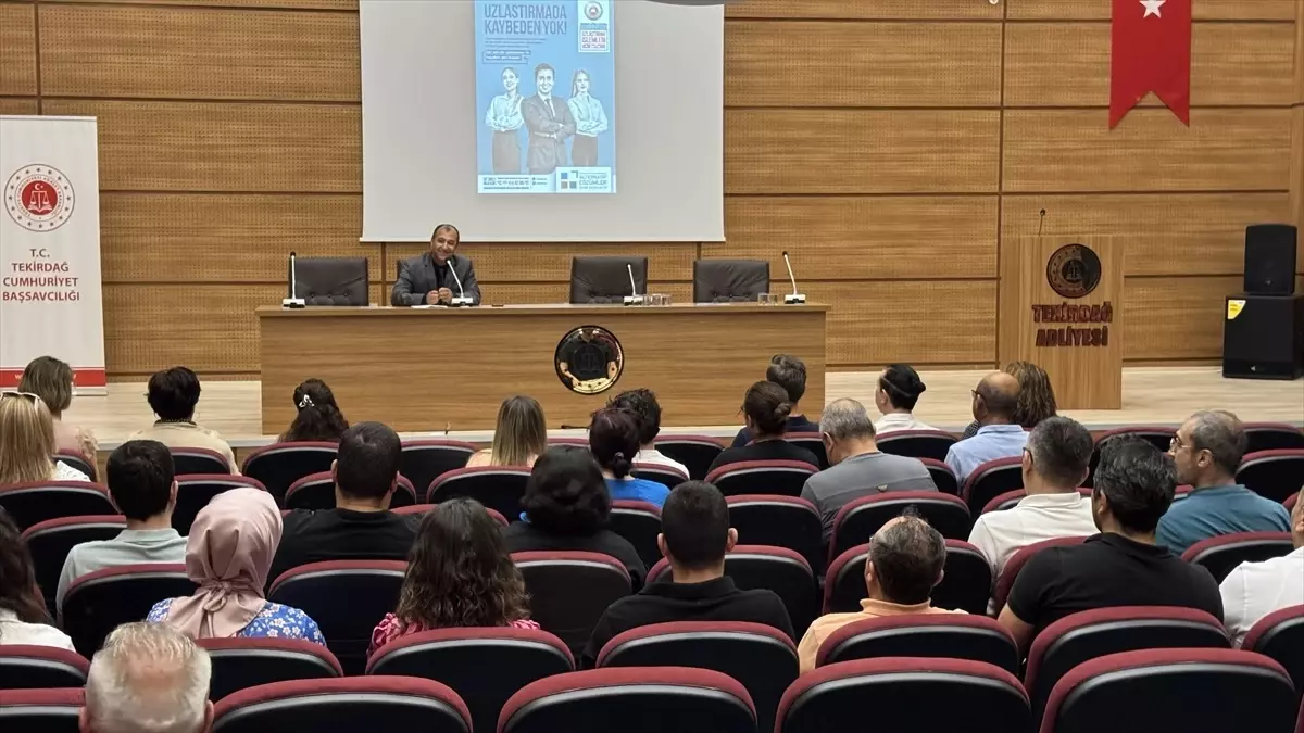 Uzlaştırmacılar Günü Paneli Tekirdağ'da