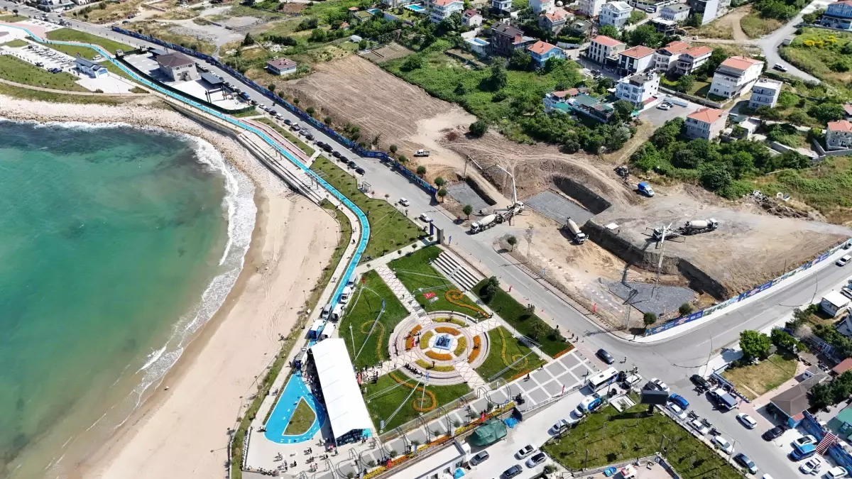Karaburun Meydanı Açıldı