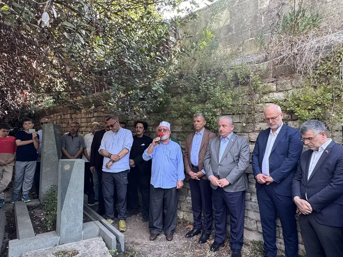 Mevlana İdris Zengin Anıldı