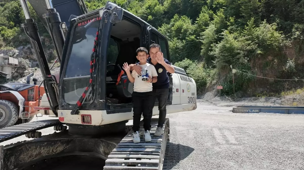 Çocuklardan Babalar Günü Sürprizi