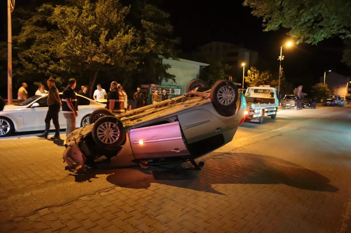 Cide'de Takla Atan Araç Kazası