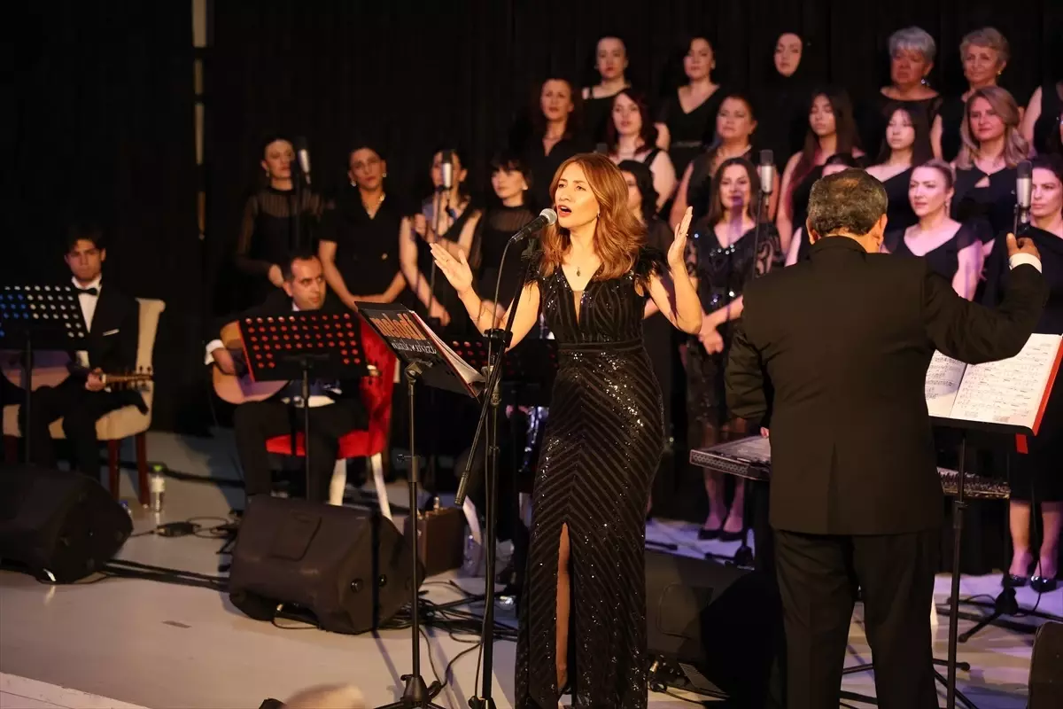 Kastamonu'da Ali Şenozan'a Saygı Konseri