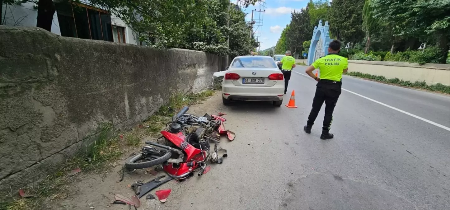 Sapanca'da Motosiklet-Otomobil Kazası