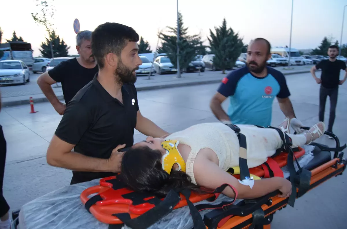 Aksaray'da Trafik Kazası: 8 Yaralı