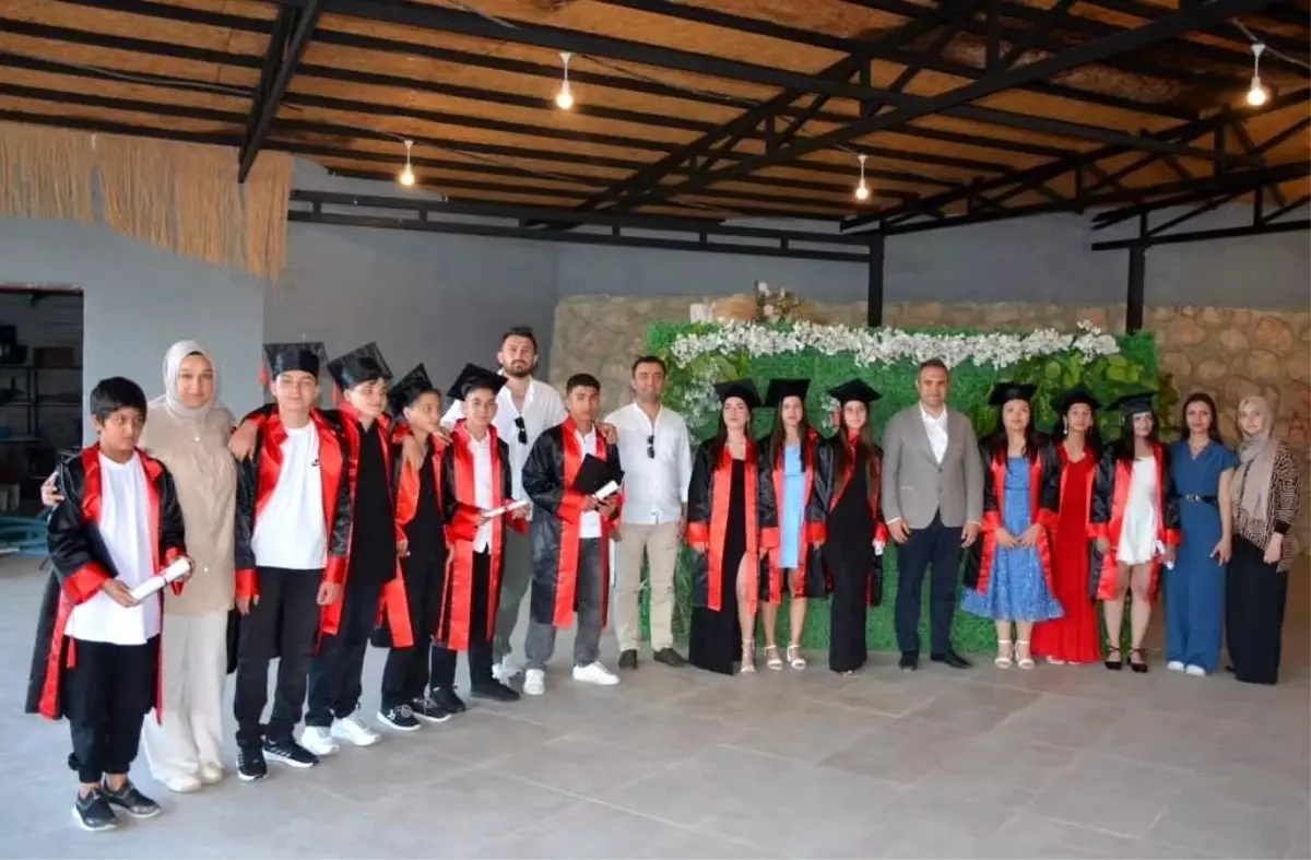 Bayırköy Belediye Başkanı Dilsiz, Mezuniyet Törenine Katıldı