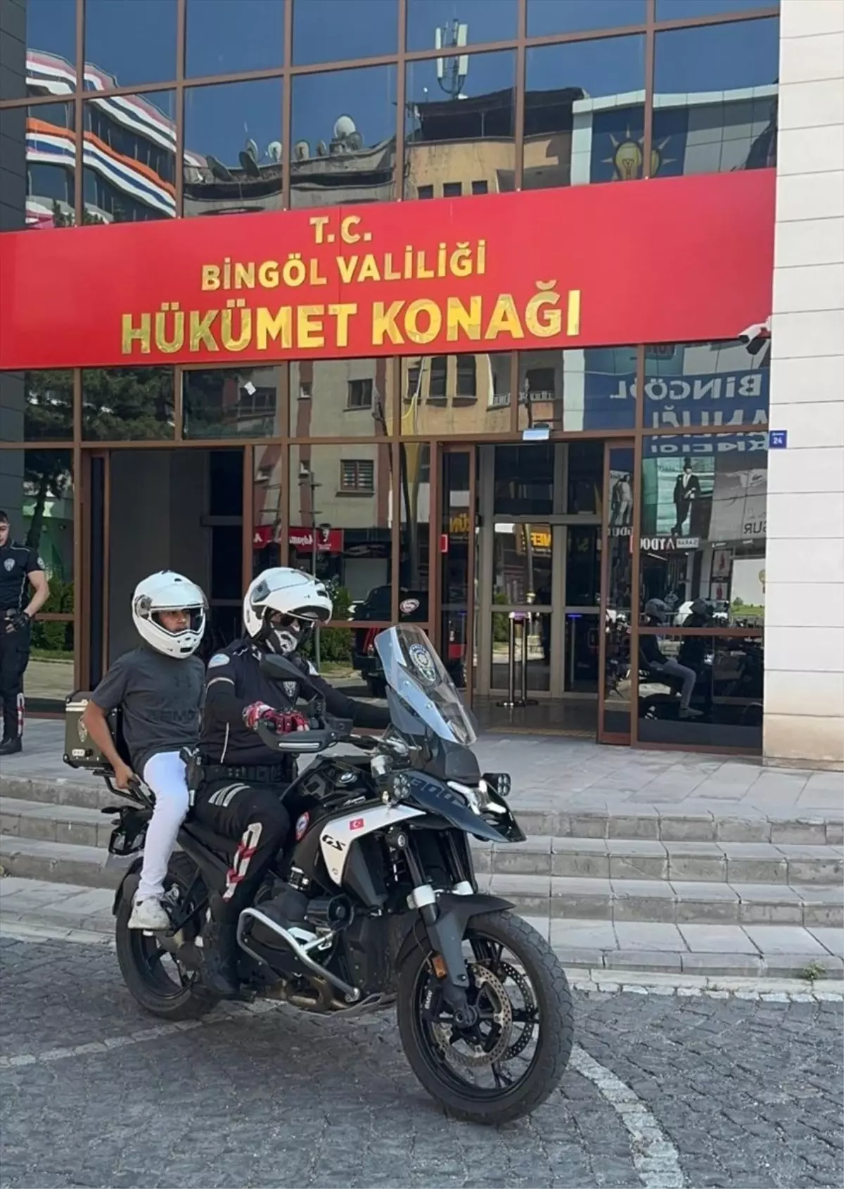 Bingöl'de Öğrencilere Polis Desteği
