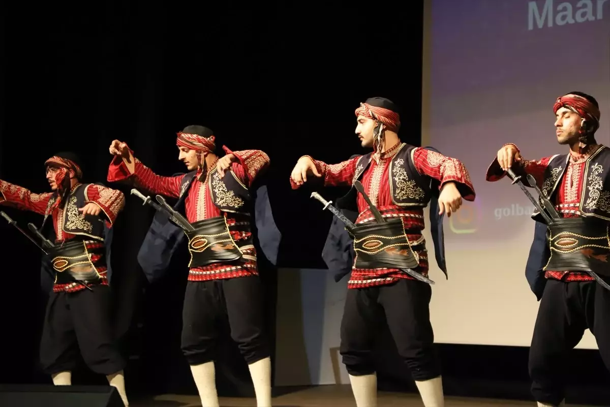 Gölbaşı'nda Yıl Sonu Halk Dansları Gösterisi
