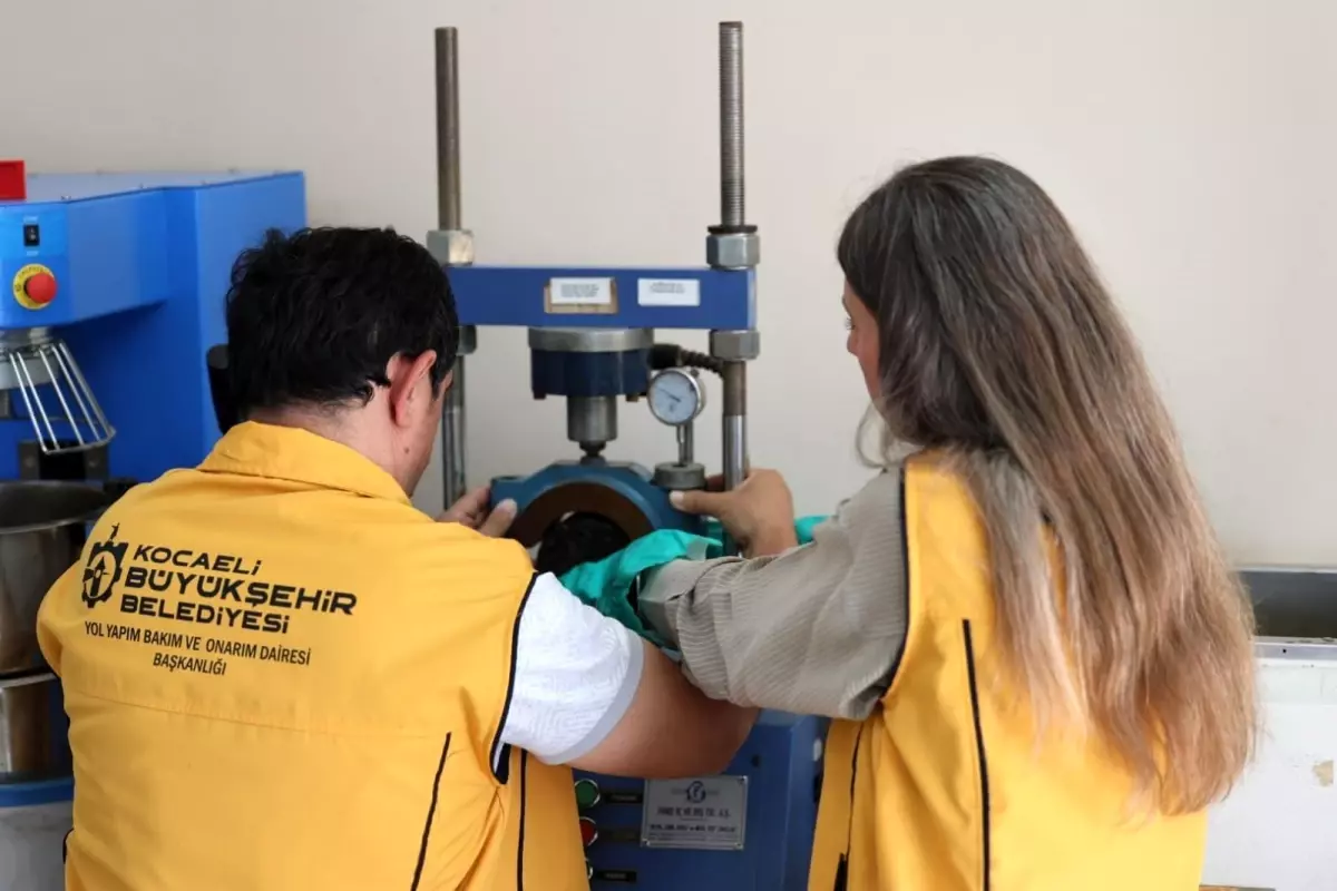 Kocaeli'de İleri Teknolojiyle Donatılmış Yeni Laboratuvar Açıldı