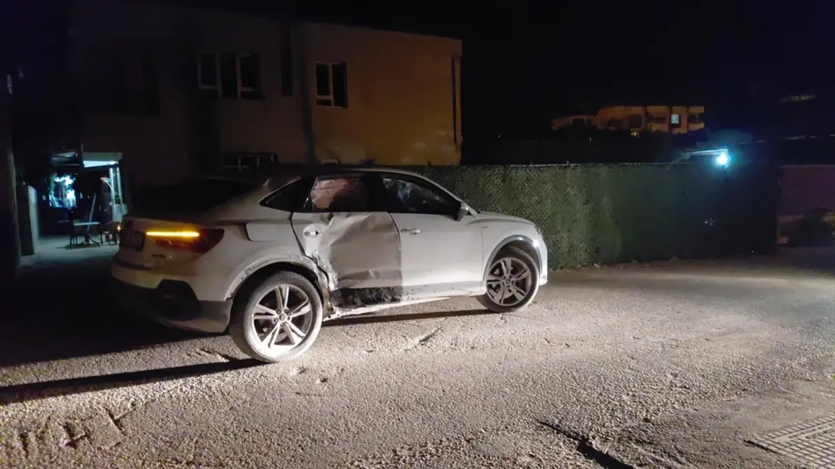 Samandağ'da Kaza: Motosiklet ve Otomobil Çarpıştı