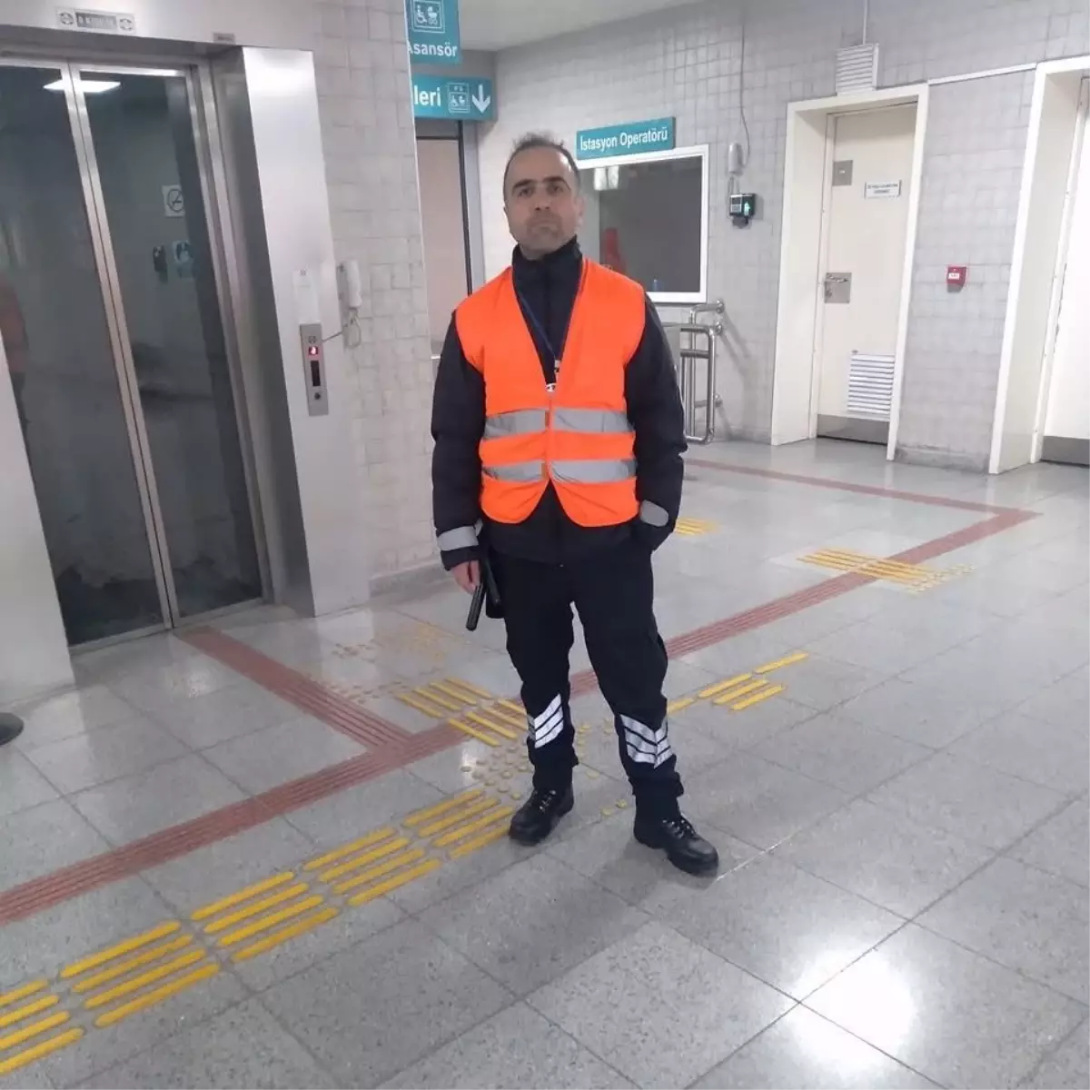İZBAN'da Sigara Krizi: Güvenlik Görevlisi Hayatını Kaybetti