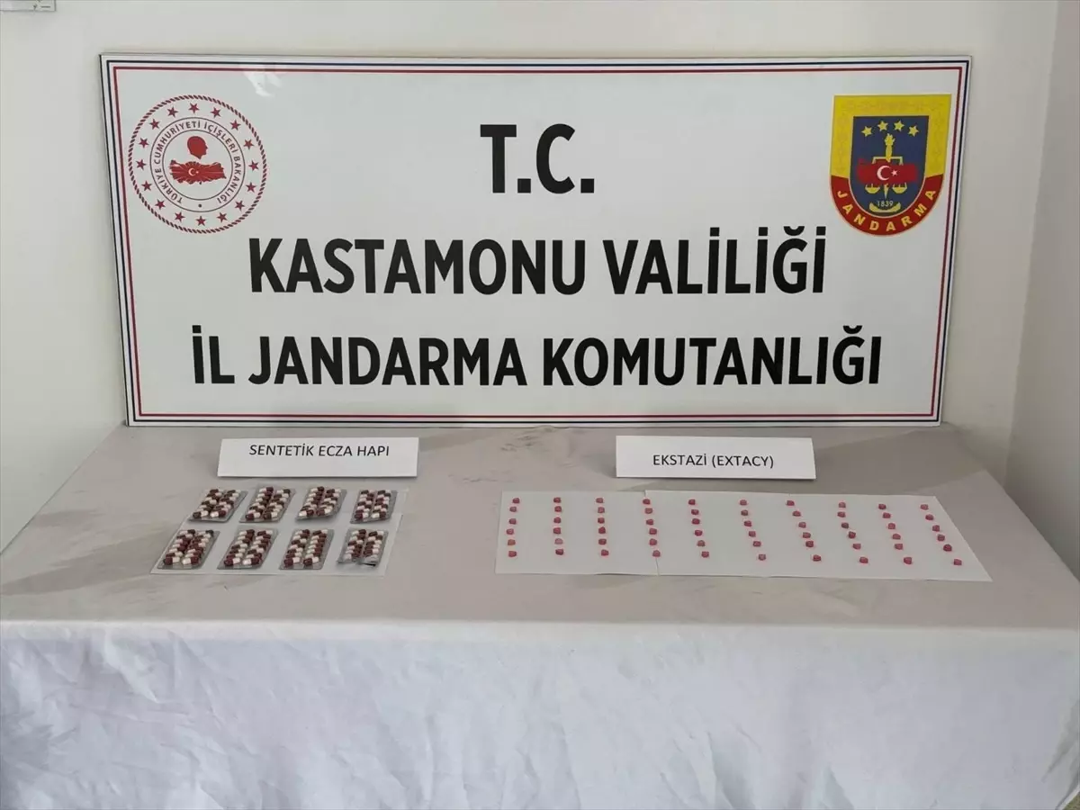 Bozkurt'ta Uyuşturucu Operasyonu: İki Gözaltı