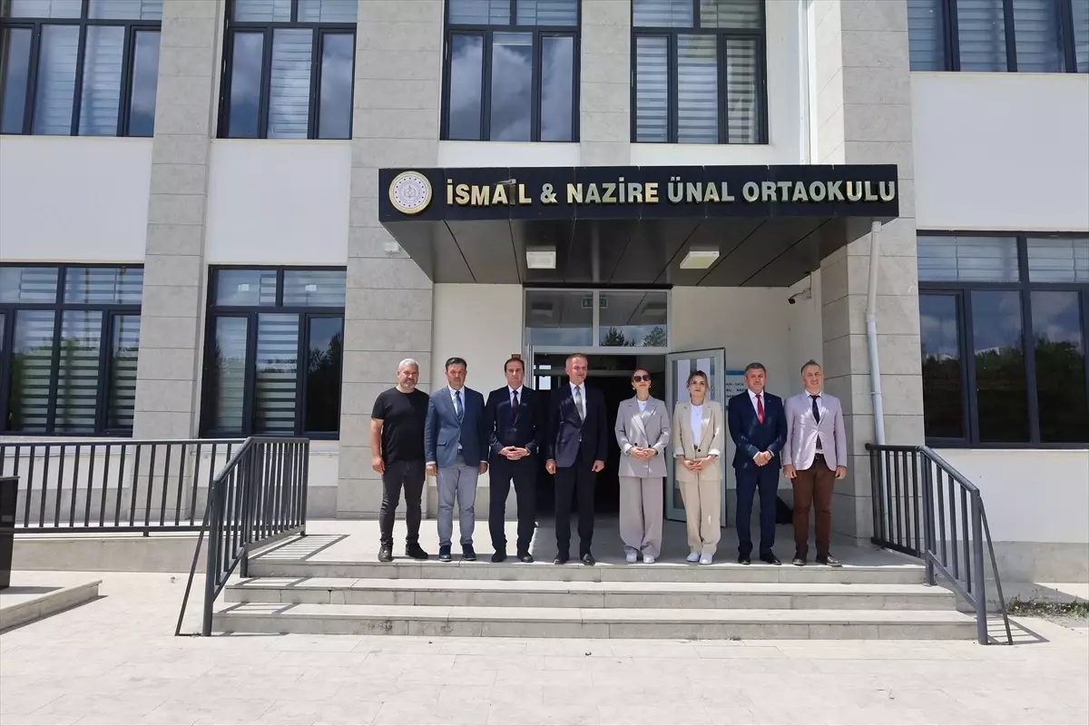 Orta'da Yıl Sonu Sergisi Açıldı