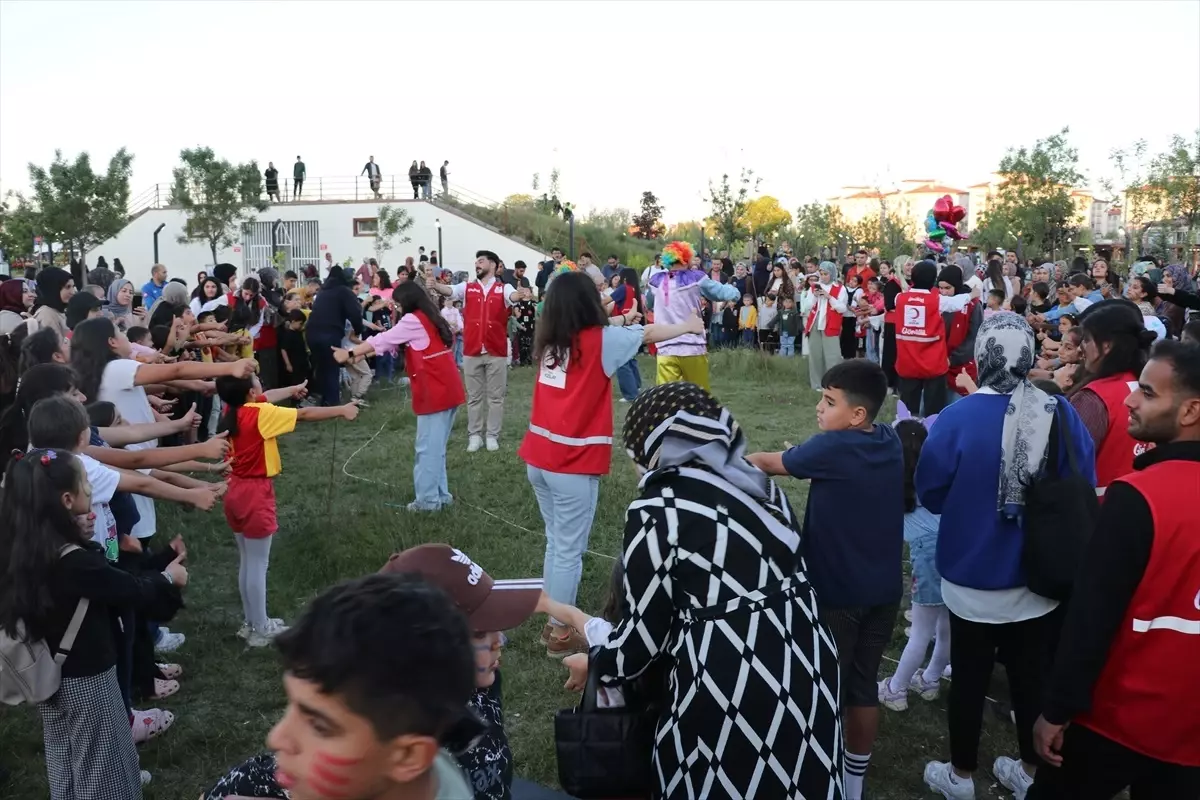 Ağrı'da Çocuklara Açık Hava Eğlencesi