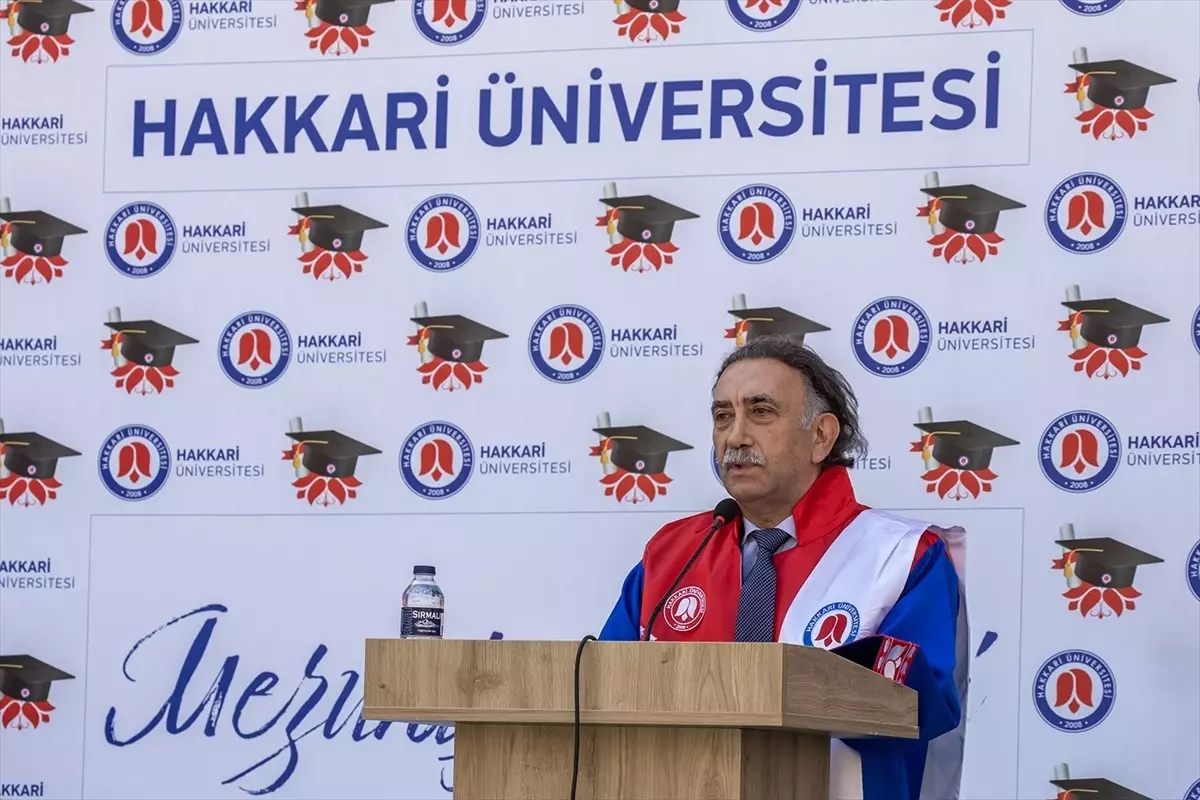Hakkari Üniversitesi Mezuniyet Töreni