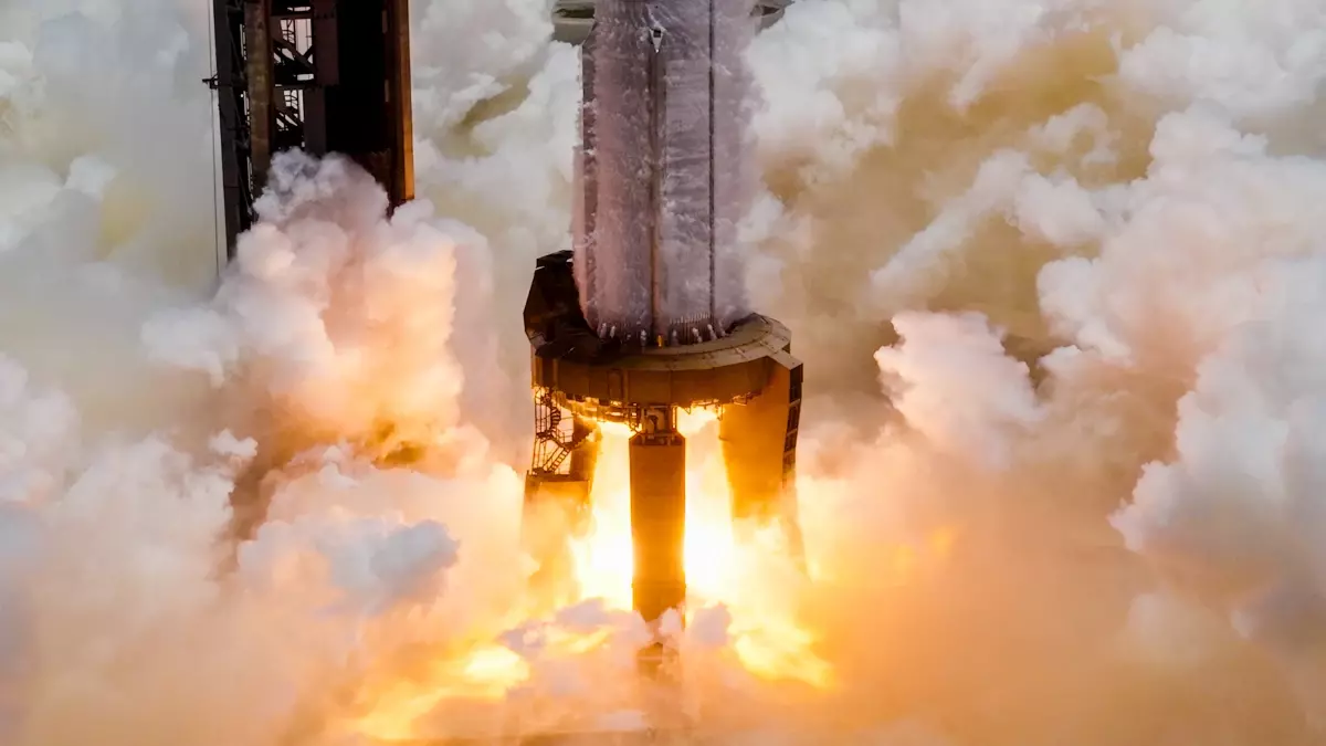 SpaceX'in Starship Roketi Patladı
