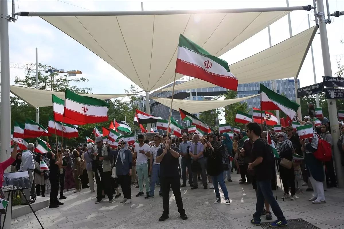 Viyana'da İsrail Saldırılarına Gösteri