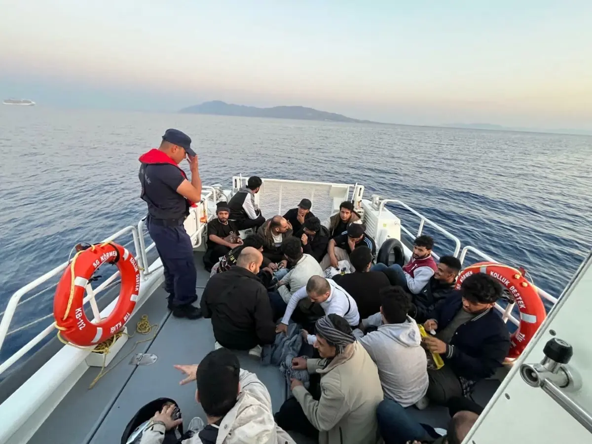Datça Açıklarında 23 Kaçak Göçmen Kurtarıldı