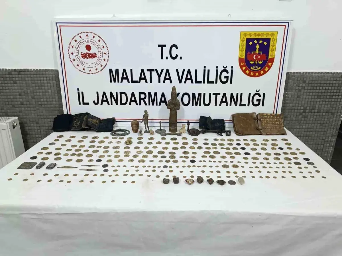 Darende'de Tarihi Eser Kaçakçılığı Operasyonu