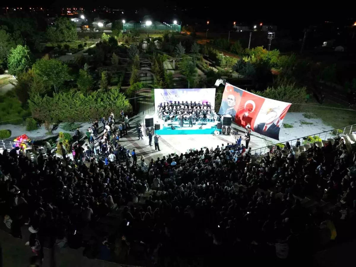 Çorum Belediyesi'nden Afşin'e Kardeşlik Konseri
