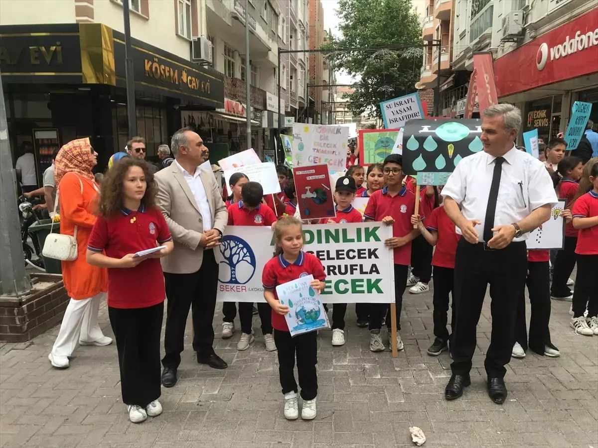 Öğrenciler Su İsrafına Dikkat Çekti