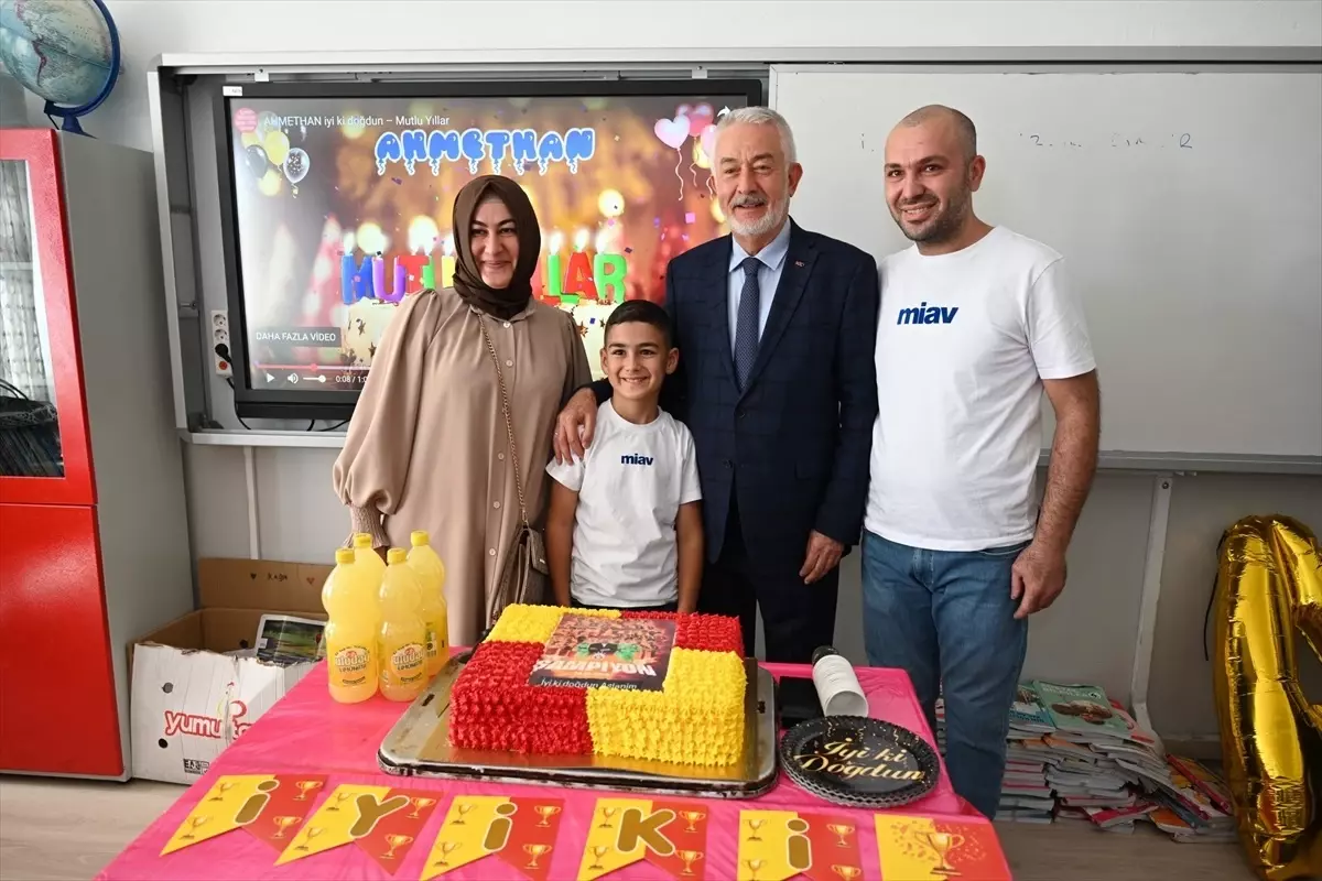Başkan Başdeğirmen, Öğrencilere Eğitim Müjdesi Verdi