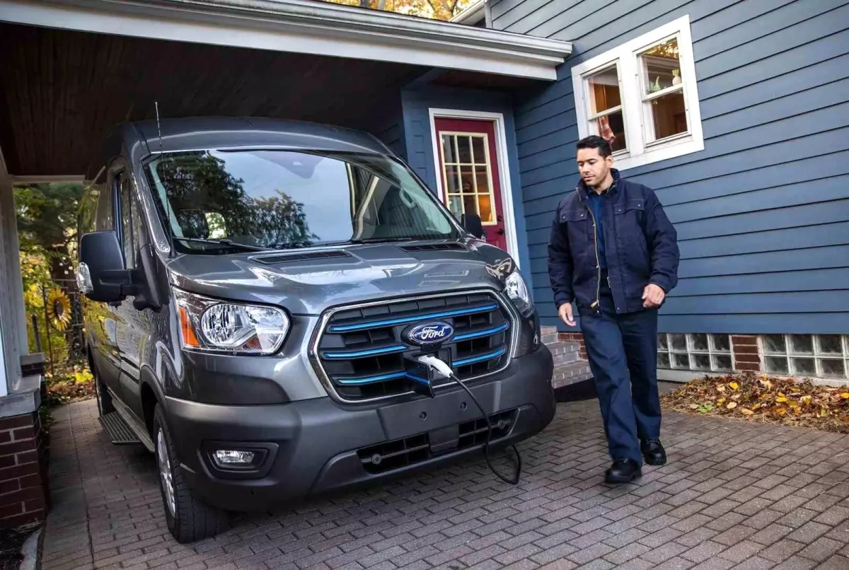 Ford Transit 60 Yaşında