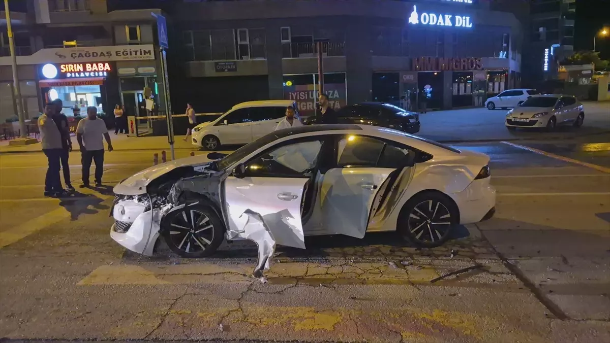 Edirne'de Zincirleme Kaza: 1 Yaralı