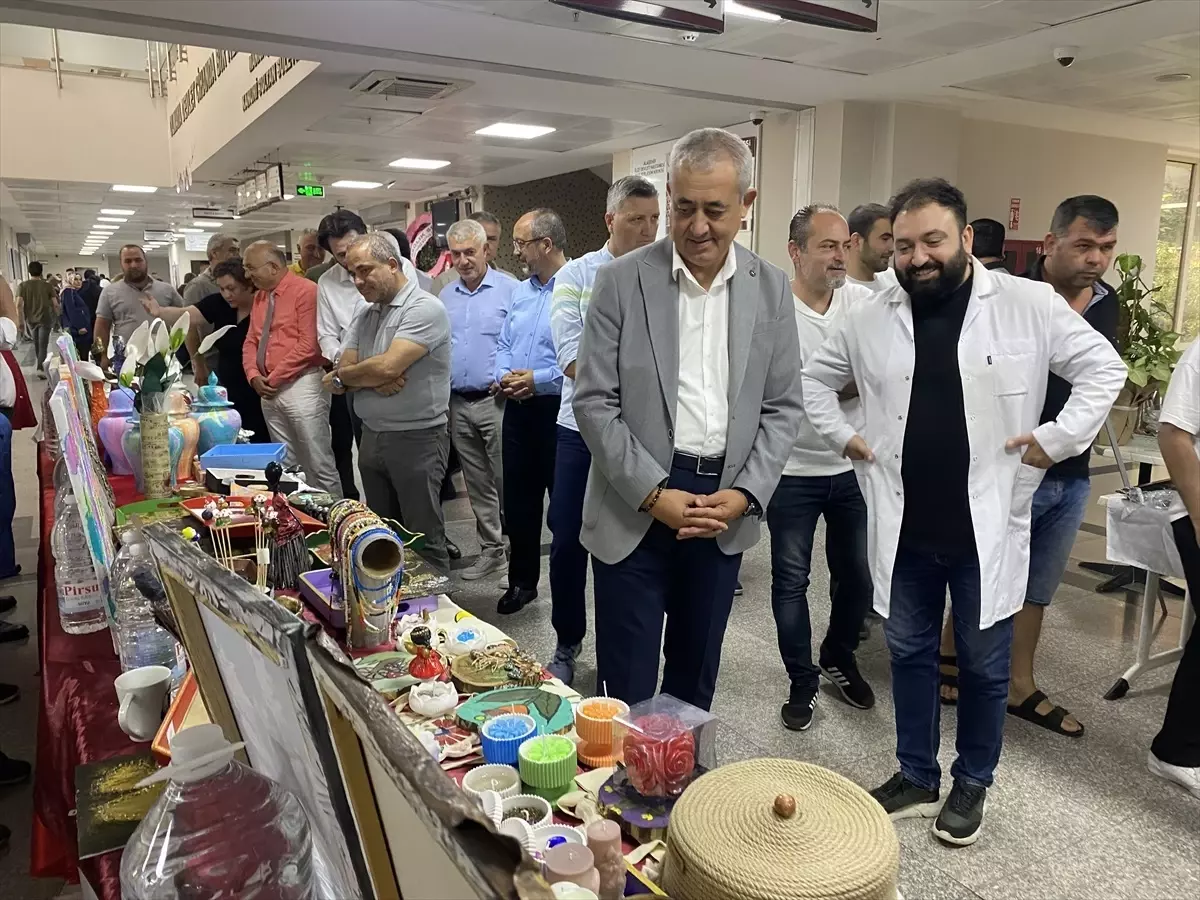 Alaşehir'de Sanat Sergisi Açıldı