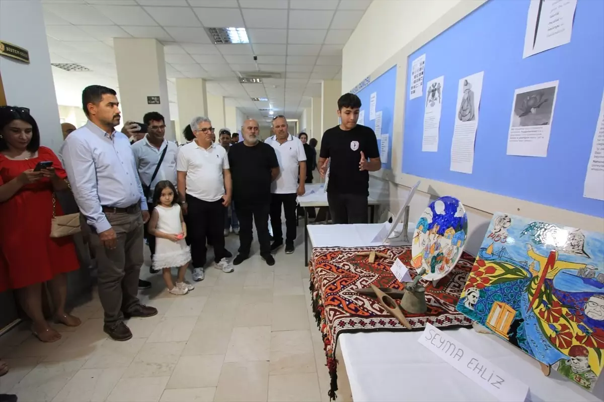 Bozyazı Lisesi'nde Çini Sergisi