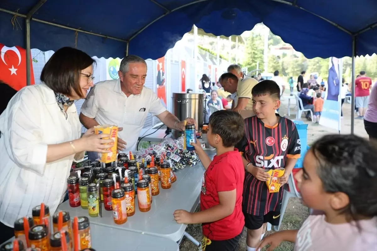 Akseki'de Karnesini Alan Öğrenciler İçin Etkinlik
