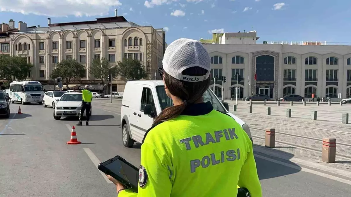 Konya'da YKS İçin Trafik Denetimleri Artırıldı