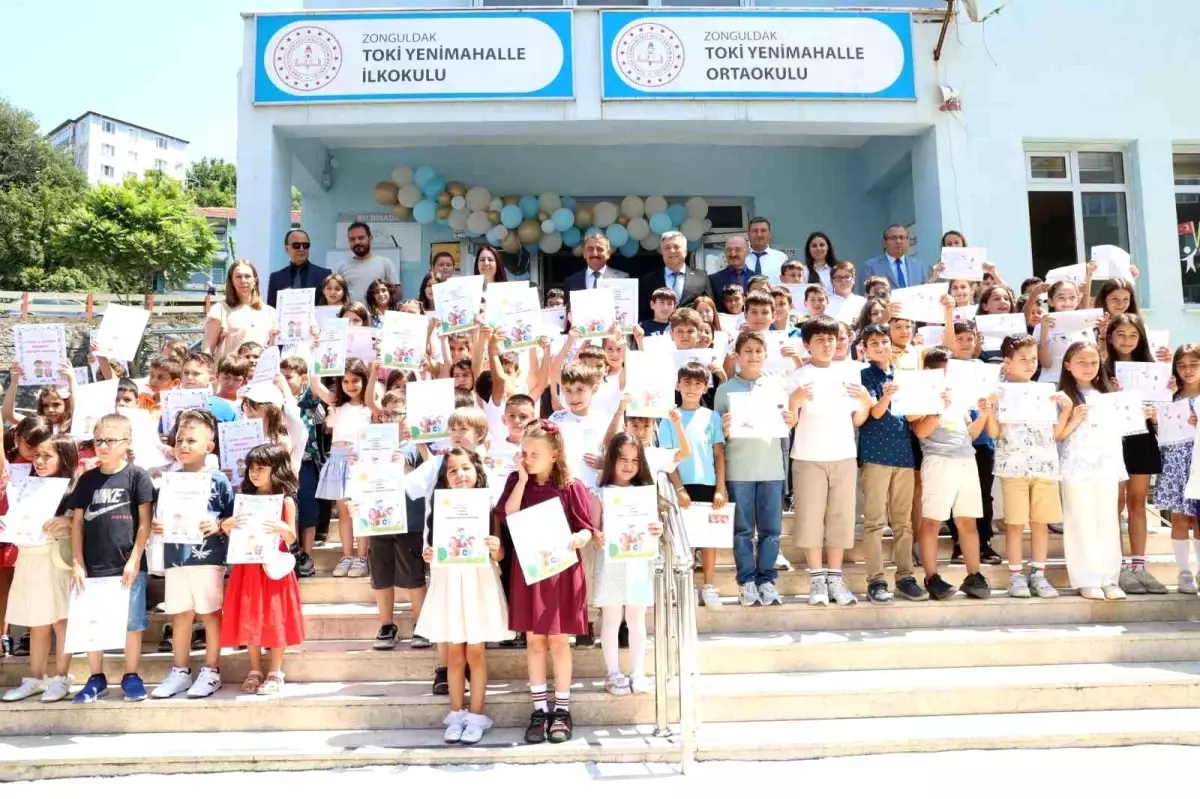 Vali Hacıbektaşoğlu Karne Törenine Katıldı