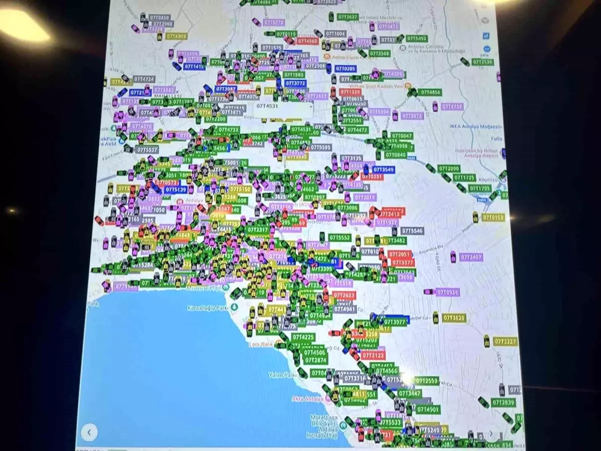 Antalya'da Panik Butonlu Taksi Güvenliği