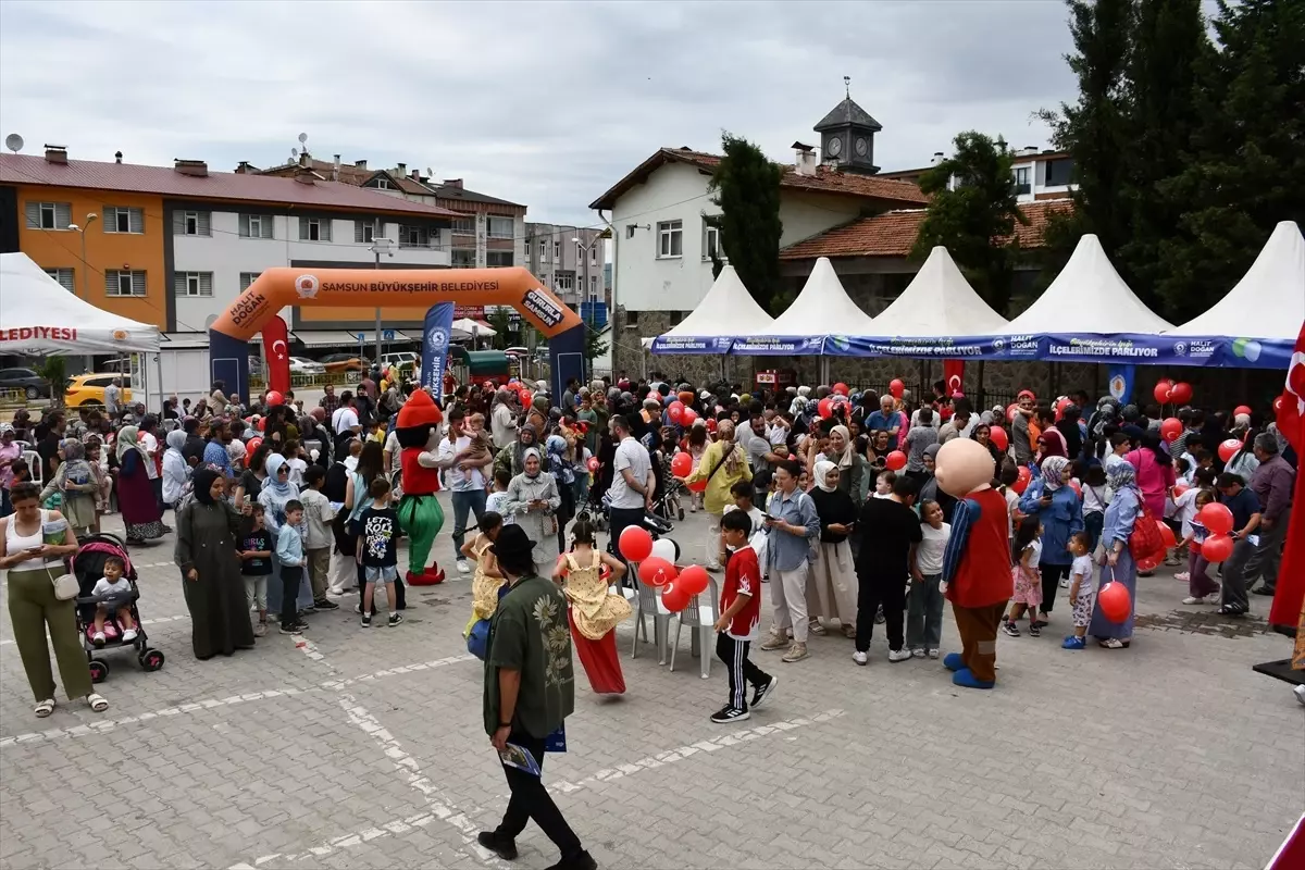 Vezirköprü'de Çocuklar Şenlikte Eğlendi
