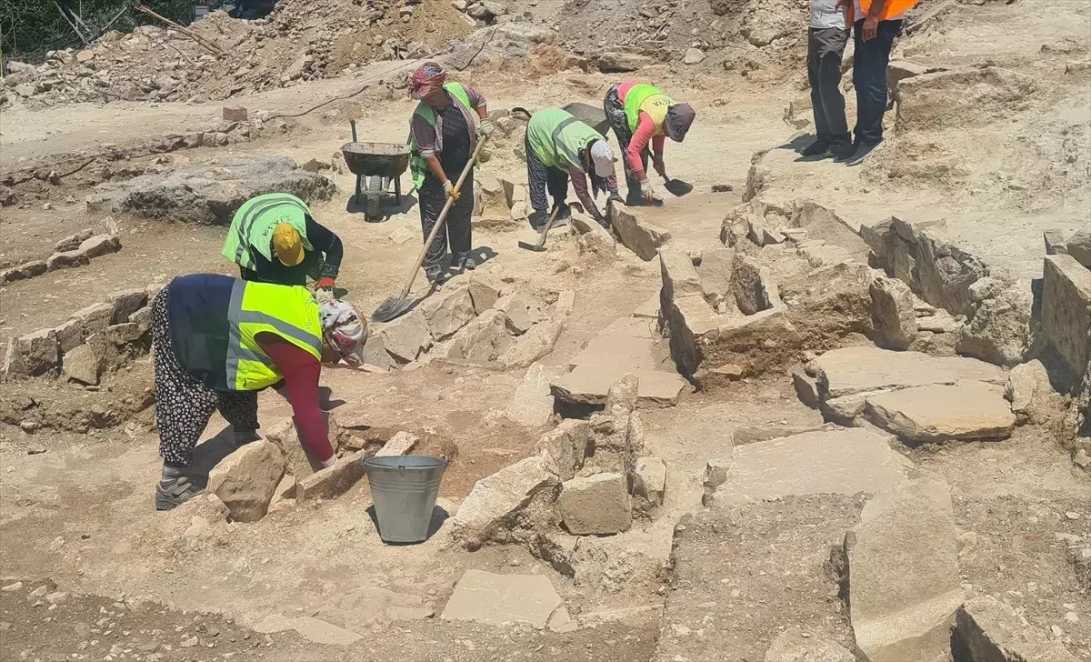 Milas'ta 5 Bin Yıllık Tarihi Eserler Ortaya Çıktı